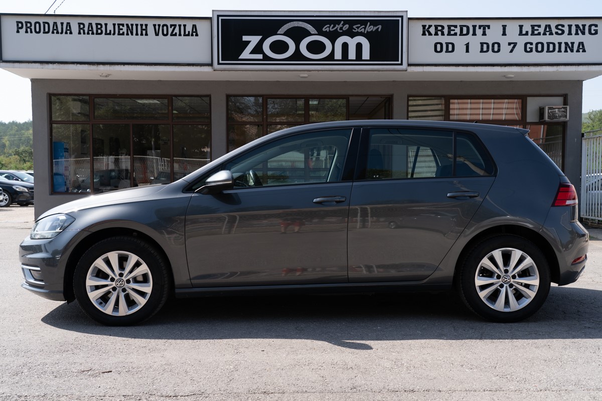 Volkswagen Golf 1,6 TDI CONFORTLINE BUSINESS