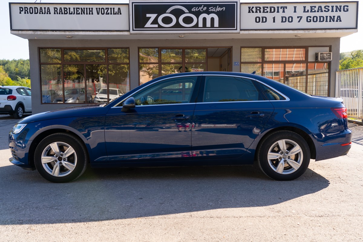 Audi A4
 2,0 TDI