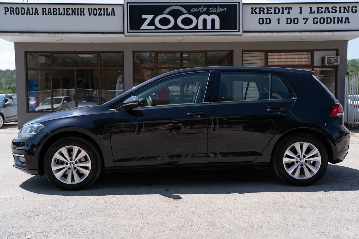 Volkswagen Golf 1.6 TDi BlueMotion Confortline Business