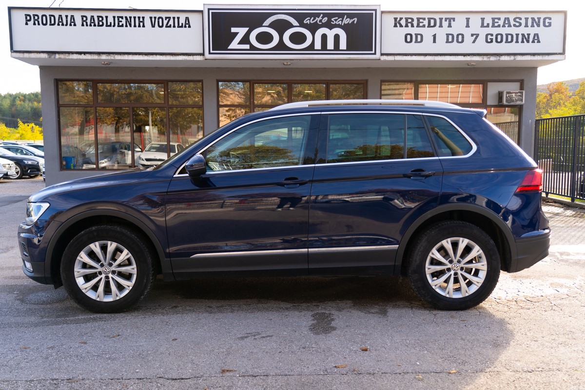 Volkswagen Tiguan
 2,0 TDI 4Motion