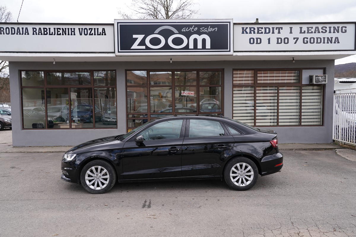 Audi A3
 2,0 TDI S-tronic
