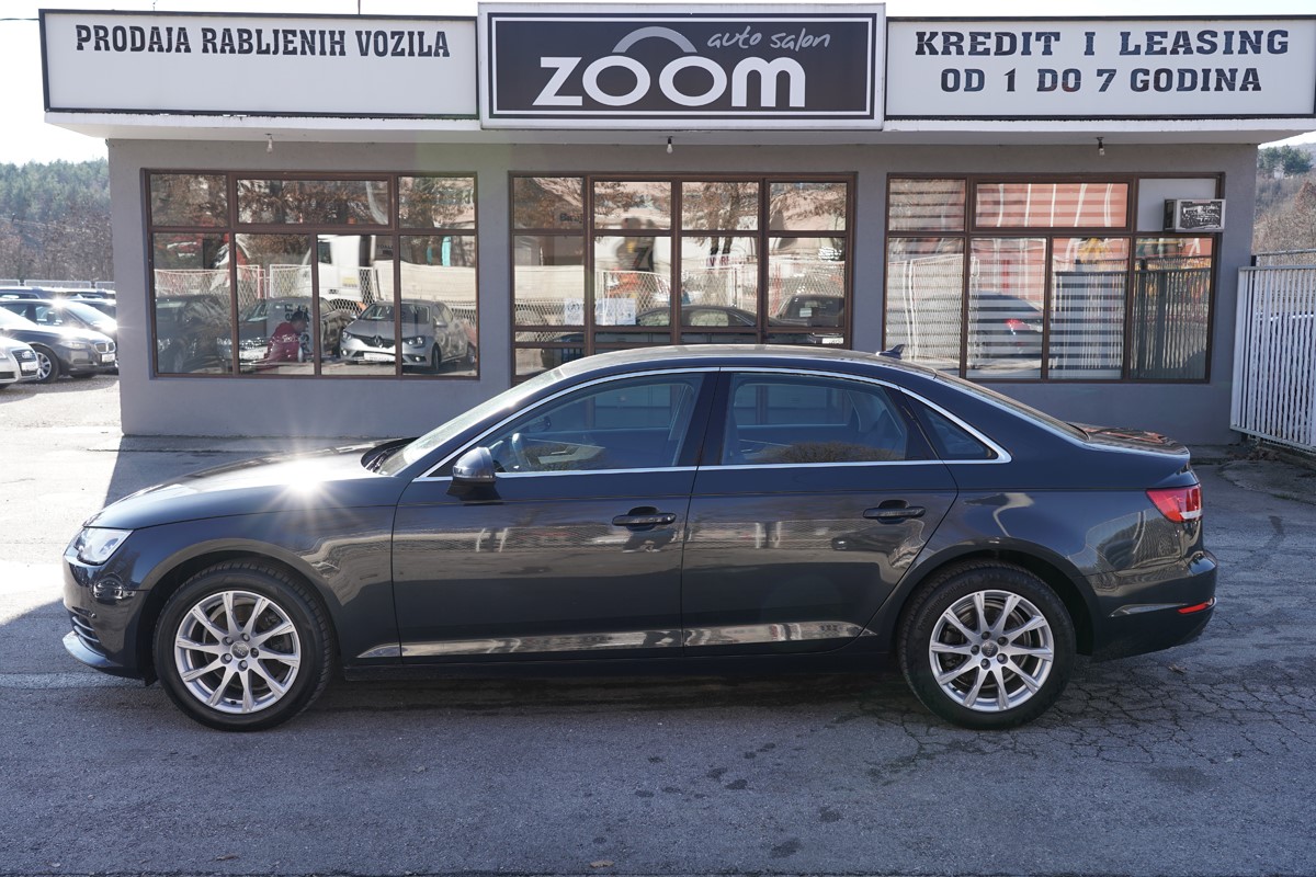Audi A4
 2.0 TDI  BUSINESS LINE S TRONIC 
