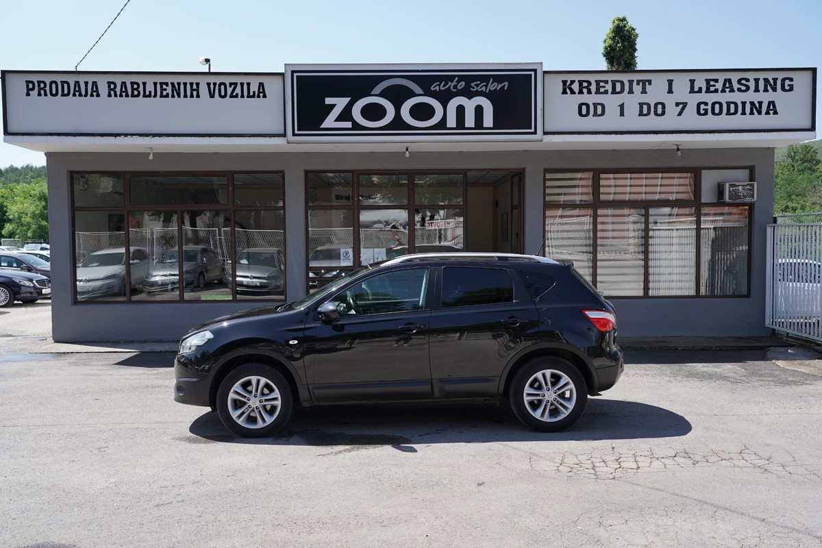 Nissan
 Qashqai 1,6 DCI 4X4