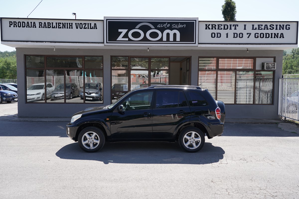 Toyota
 RAV4
 2,0 D