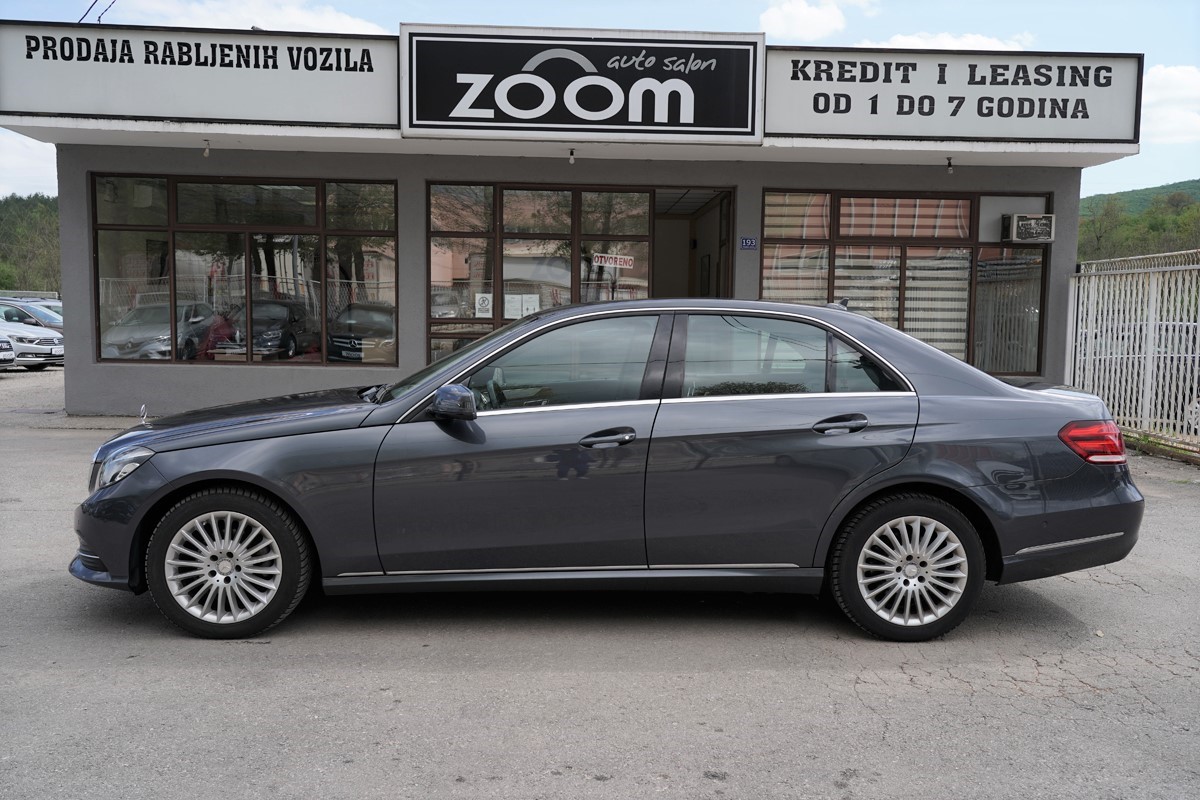 Mercedes-Benz E-Class
 200 CDI