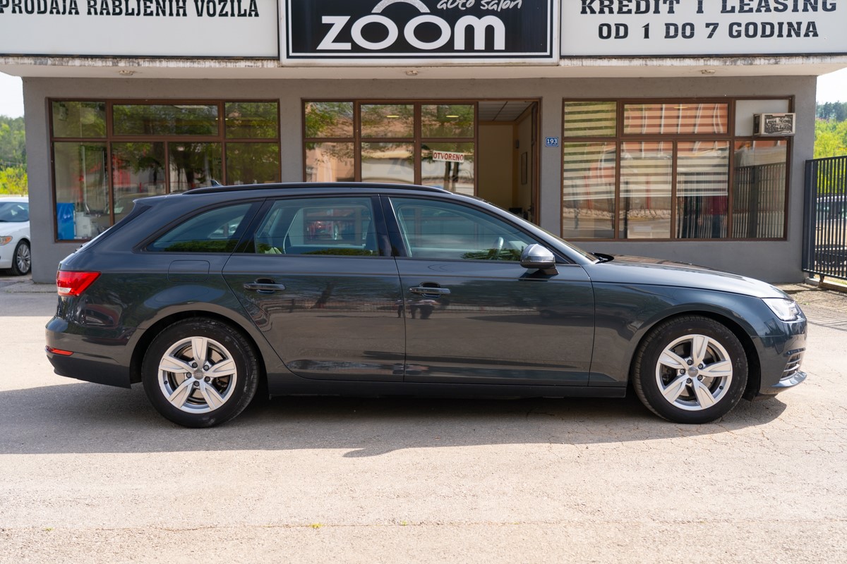 Audi A4
 2,0 TDI