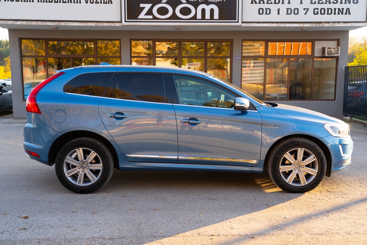 Volvo
 XC60 D4