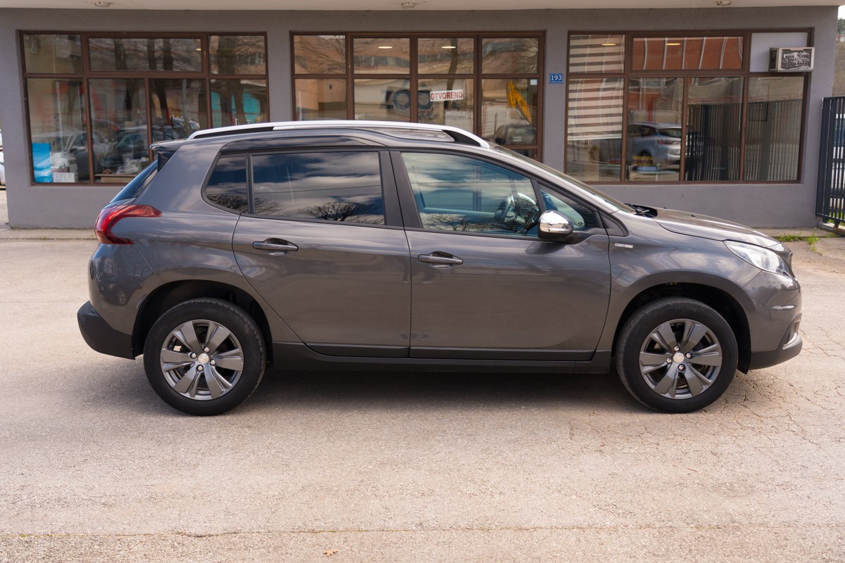 Peugeot 2008 1.2 VTi