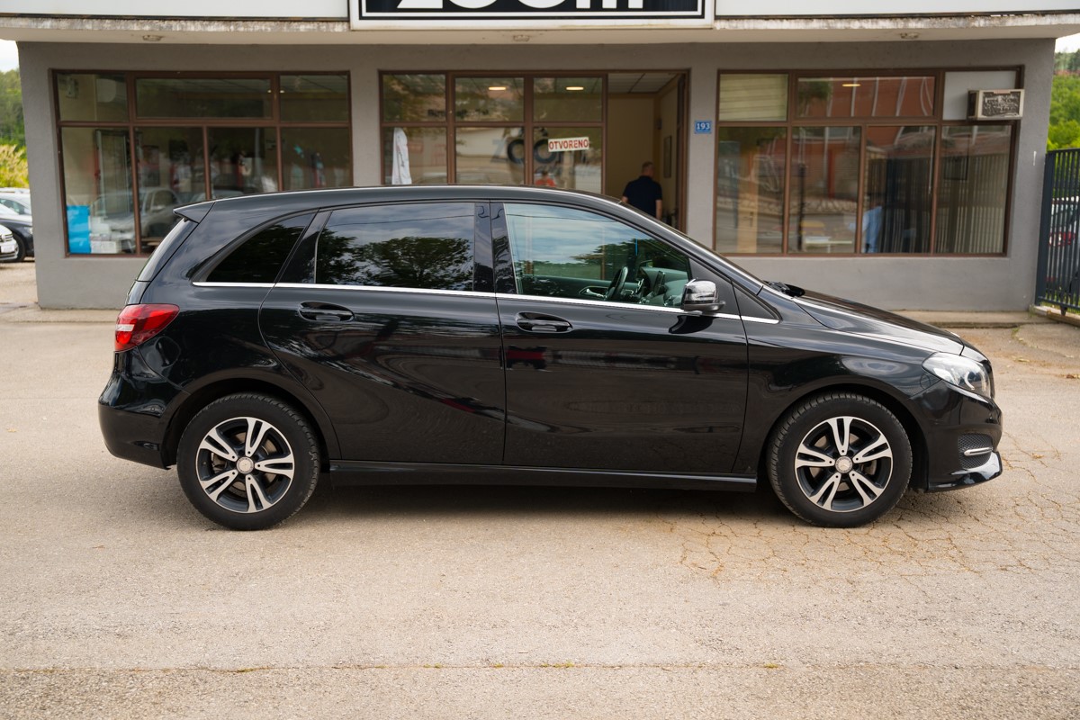 Mercedes-Benz B-Class 180 D