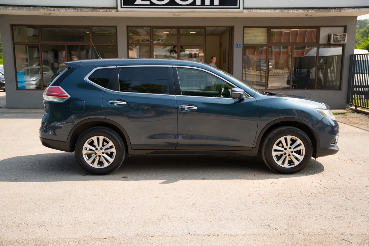 Nissan
 X-TRAIL 1.6 DCI