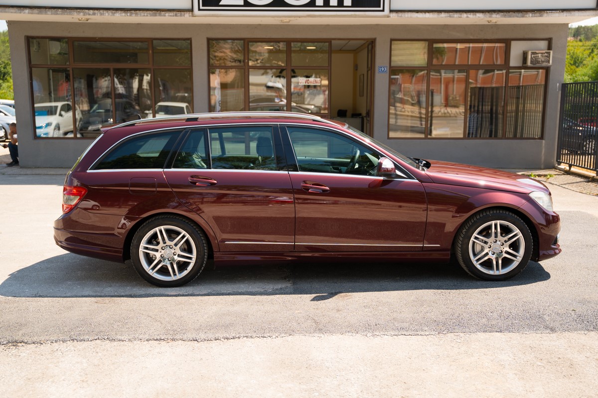 Mercedes-Benz C-Class
 220 CDI AMG