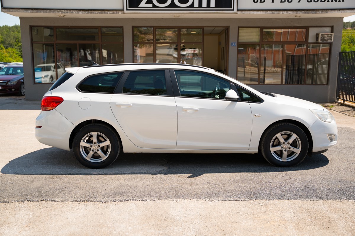 Opel Astra 1.7 CDTI