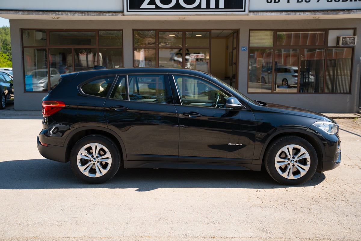 BMW
 X1  SDrive 18D