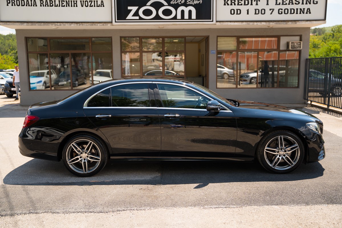 Mercedes-Benz E-Class
 220 D AMG