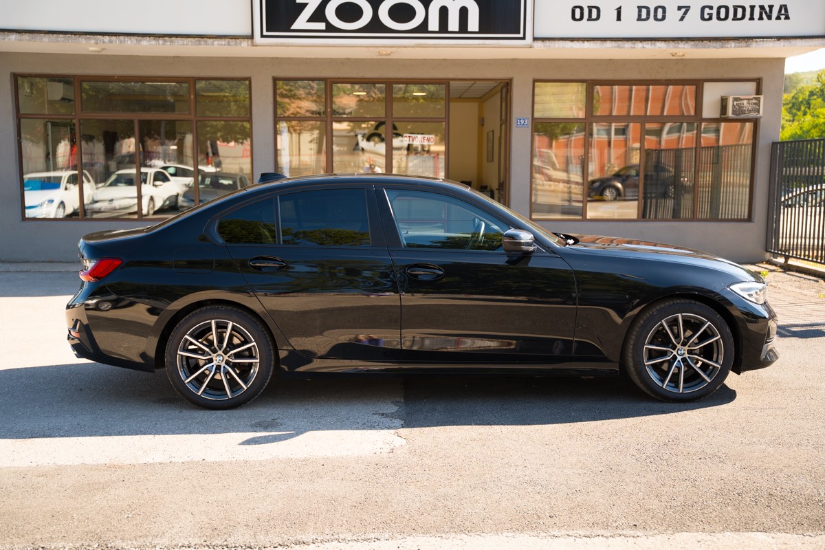 BMW
 3-Series 320 D XDrive