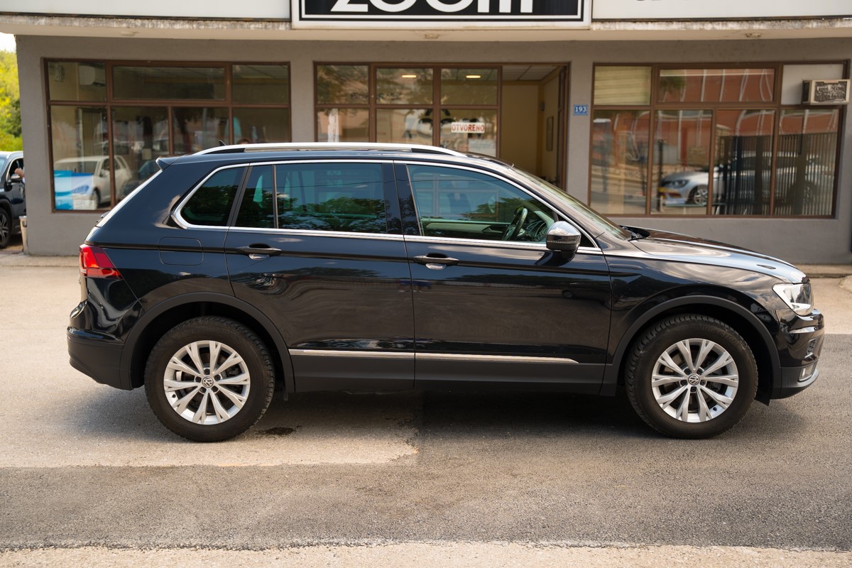Volkswagen Tiguan
 2.0 TDI 4 MOTION