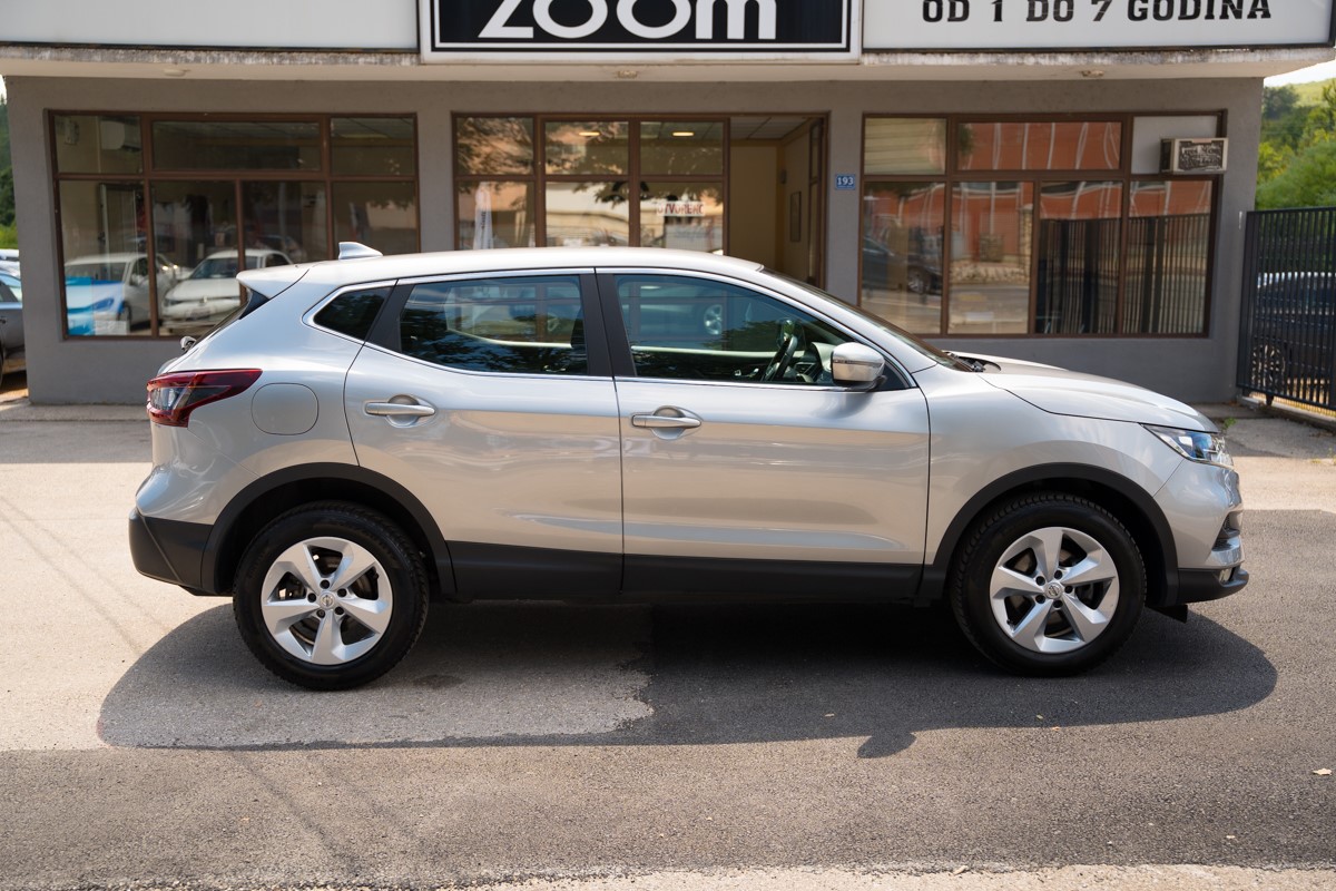 Nissan
 Qashqai 1.5 DCI Business