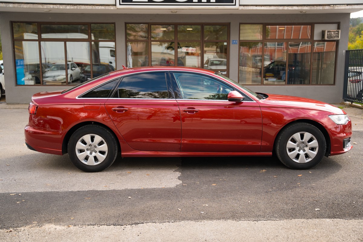 Audi A6
 2.0 TDI