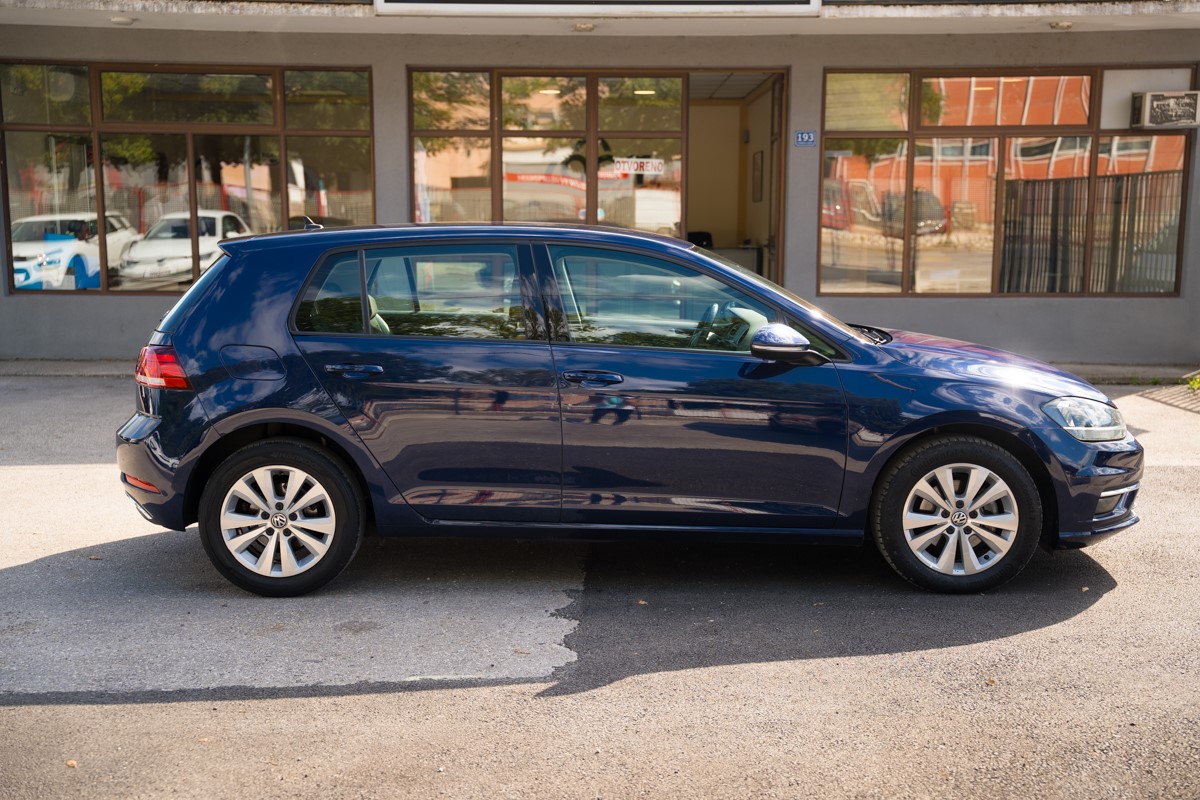 Volkswagen Golf 1.6 TDI DSG