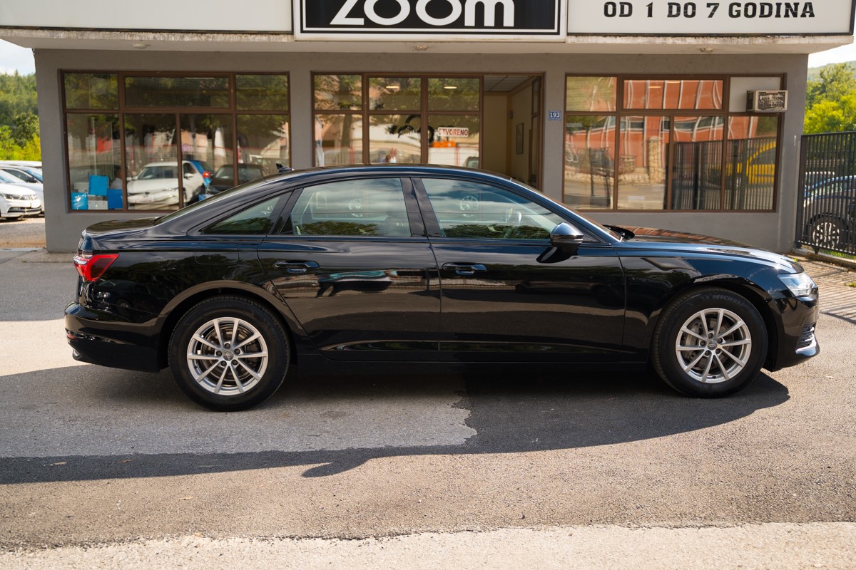 Audi A6
 40 TDI S-tronic QUATTRO