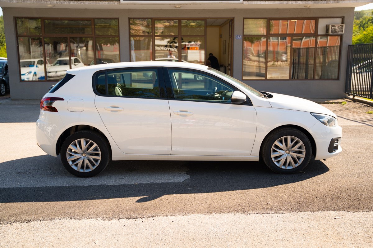 Peugeot 308 1.5 BlueHDI