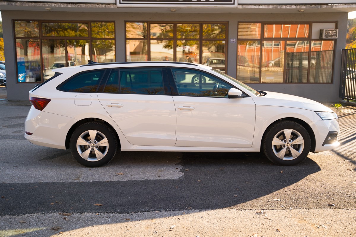 Škoda Octavia Combi 2.0 TDI DSG