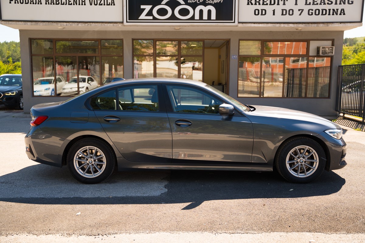 BMW
 3-Series 318 D