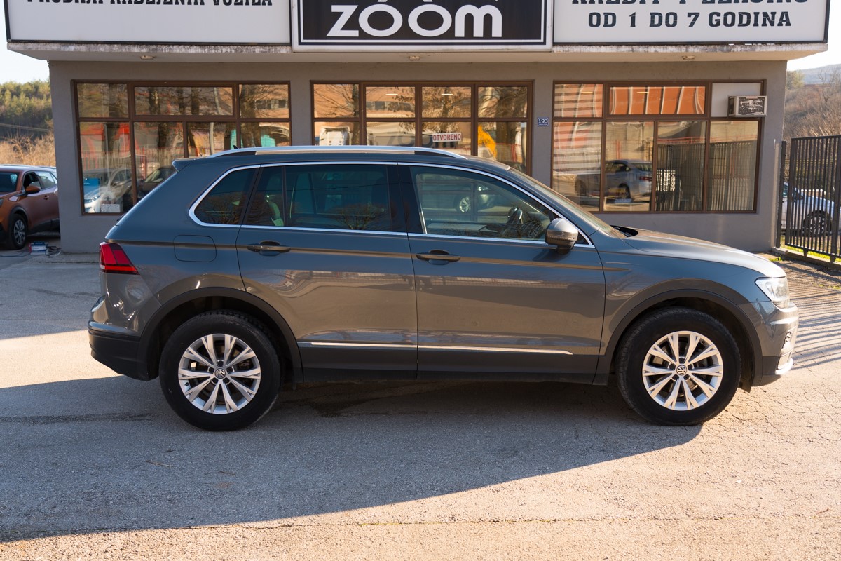 Volkswagen Tiguan
 2.0TDI DSG 4X4