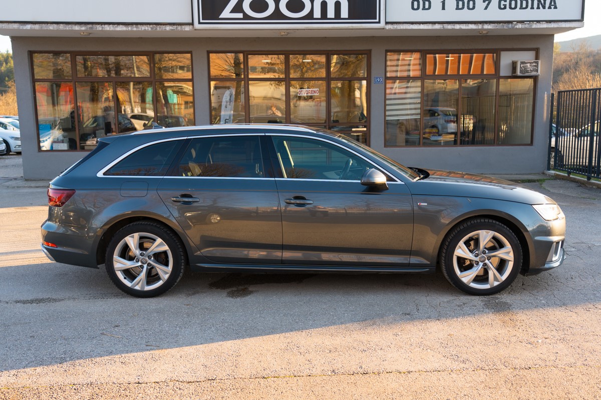 Audi A4
 2.0TDI S line