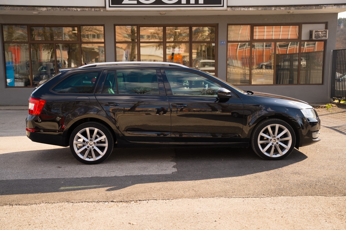 Škoda Octavia 2.0 TDI DSG JOY