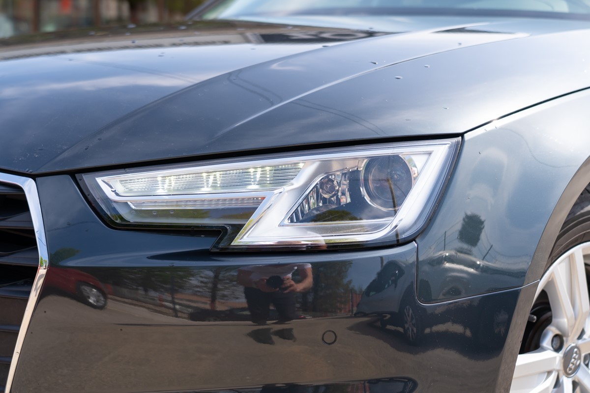 Audi A4
 2,0 TDI