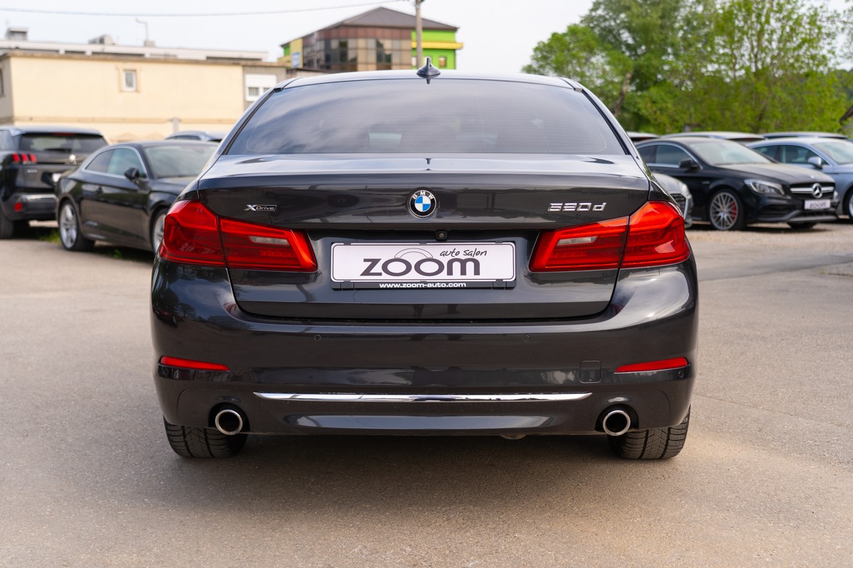 BMW
 5-Series 520 D XDRIVE