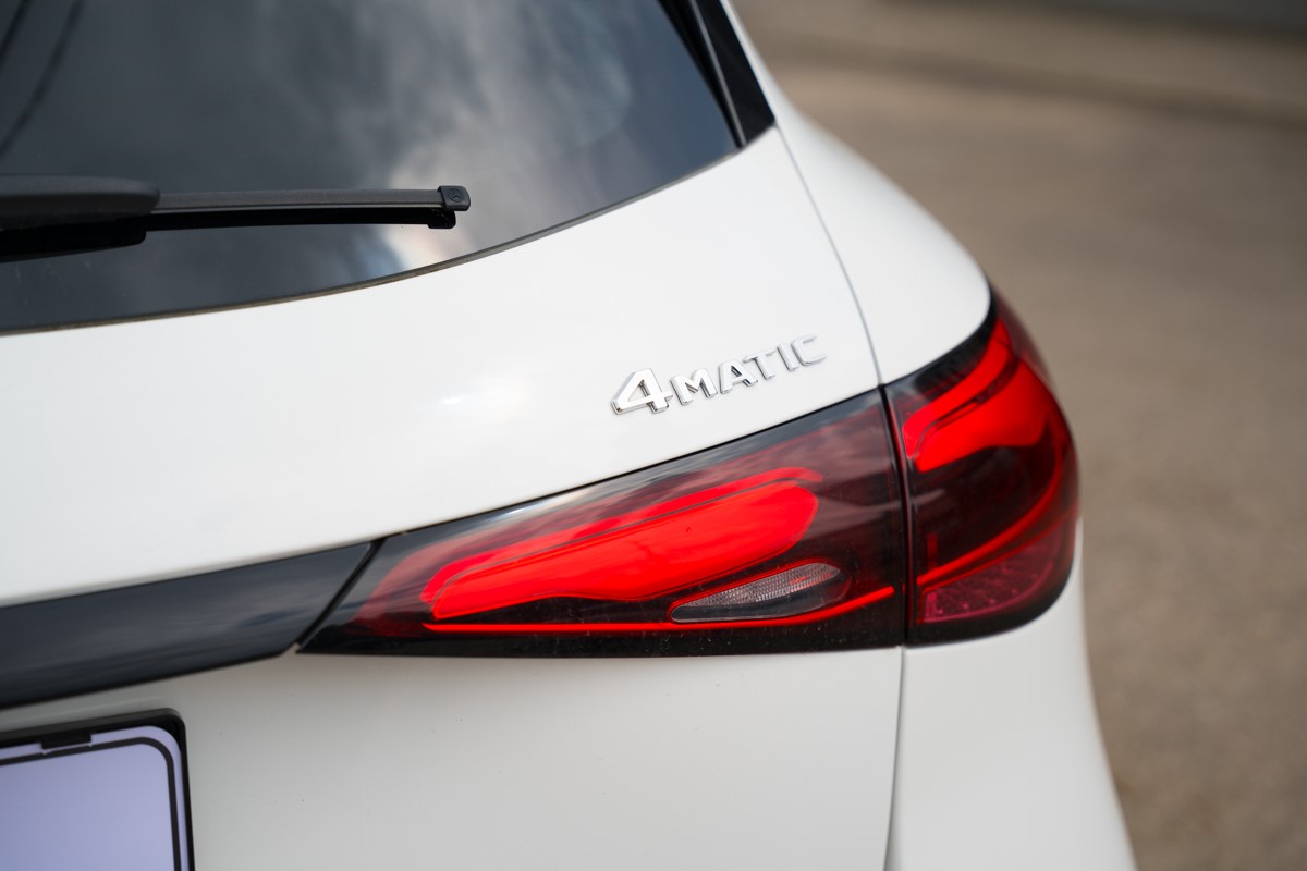 Mercedes-Benz GLC 220D 4 MATIC