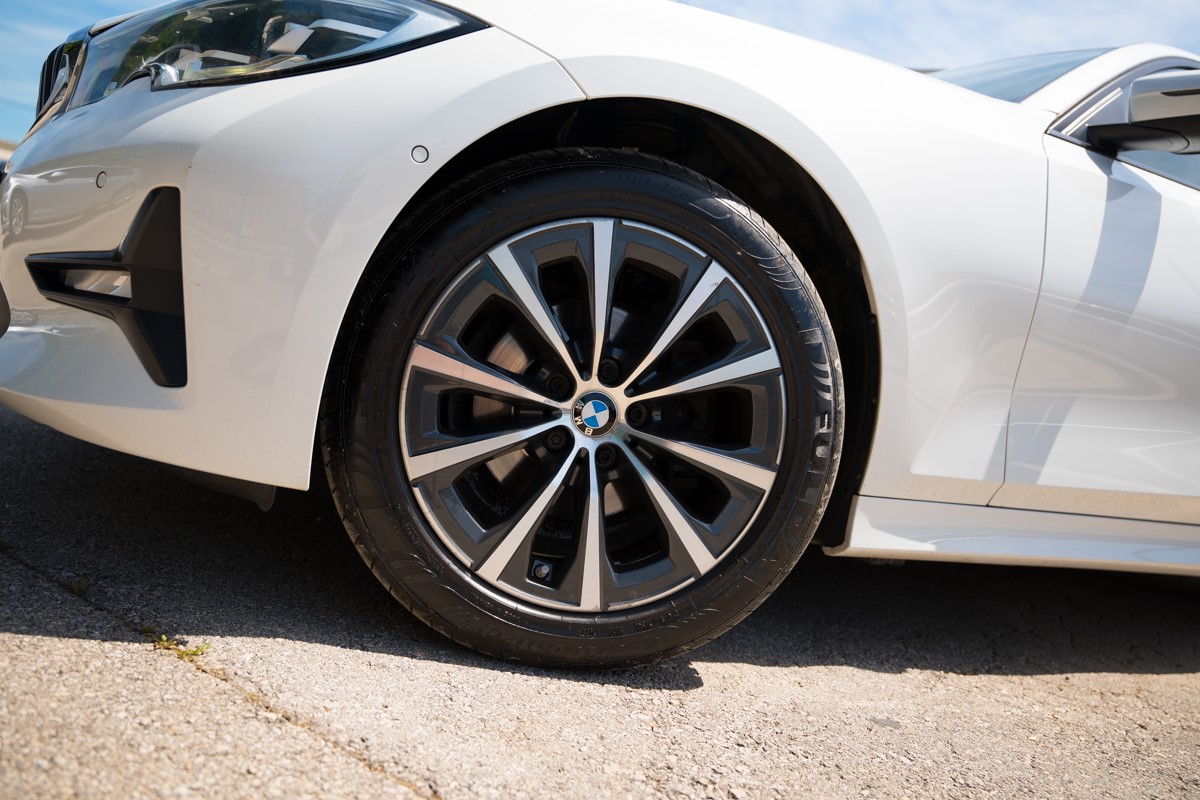 BMW
 3-Series 318D