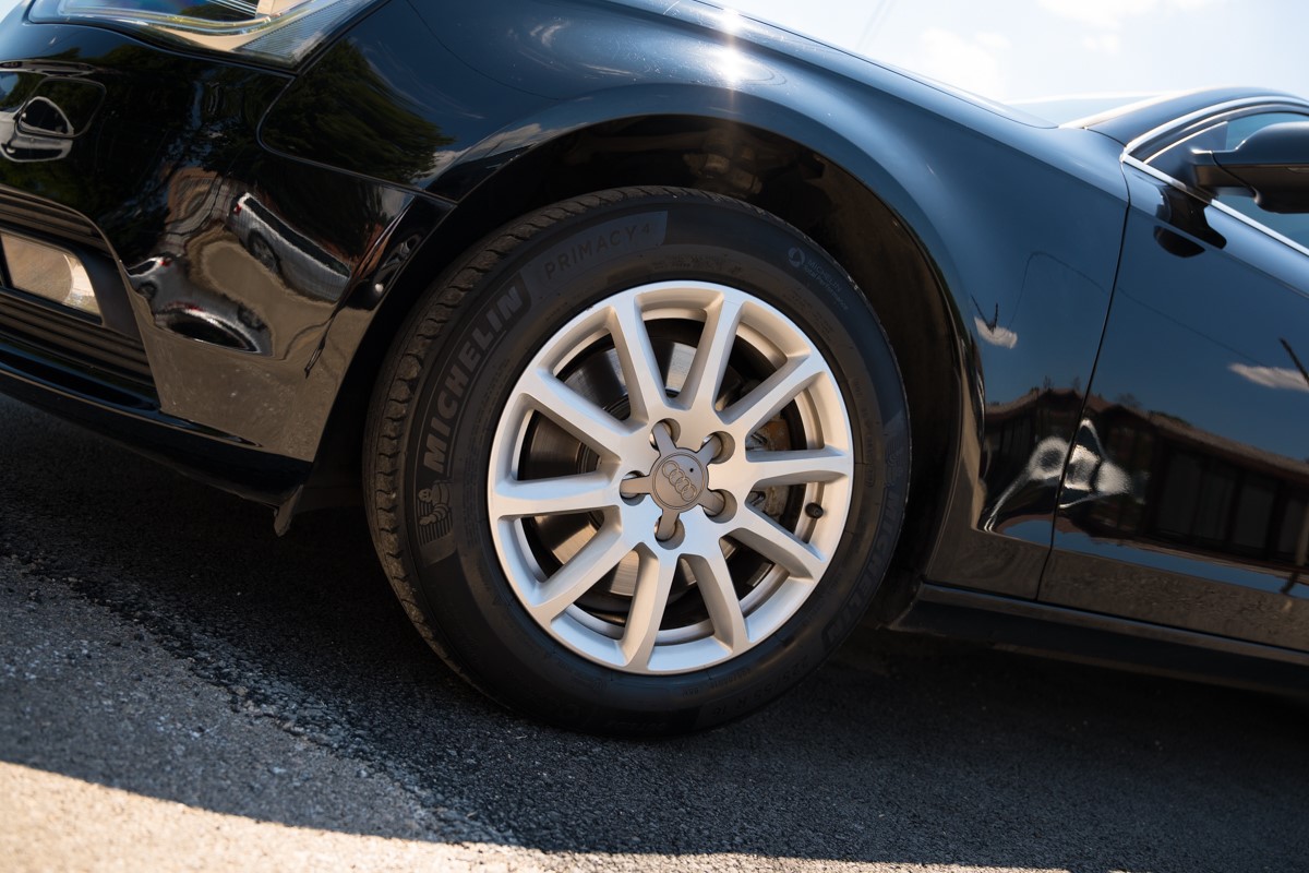 Audi A4
 2.0 TDI