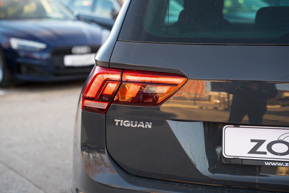 Volkswagen Tiguan
 2.0 TDI DSG 4MOTION