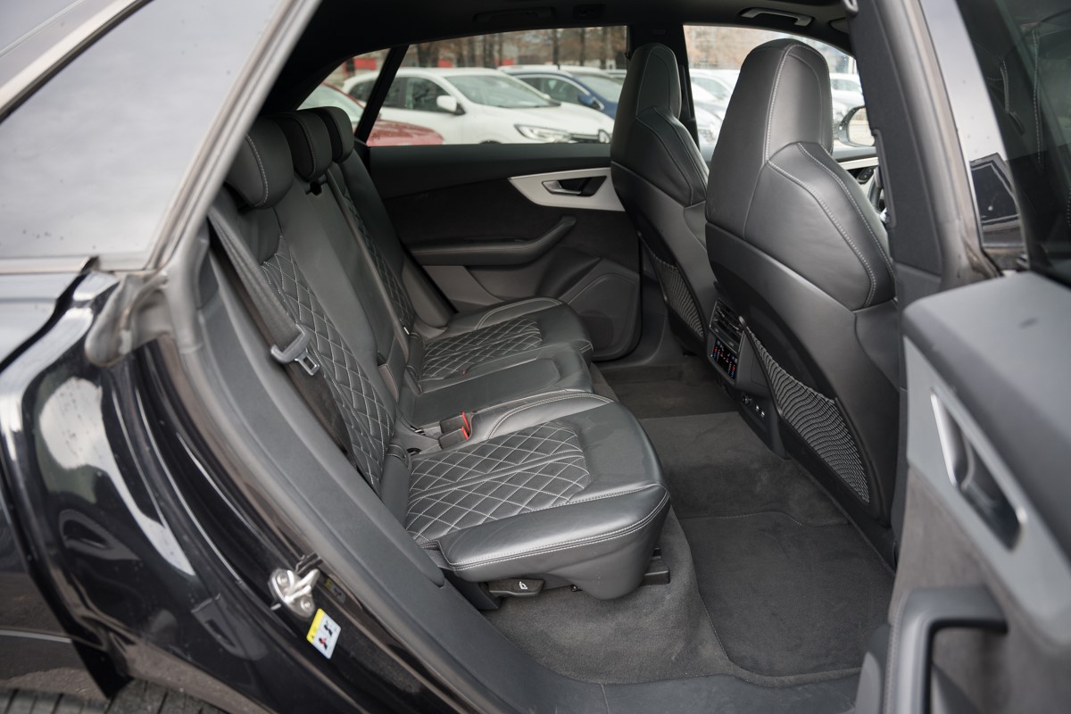 Audi Q8 50 TDI S line QUATTRO