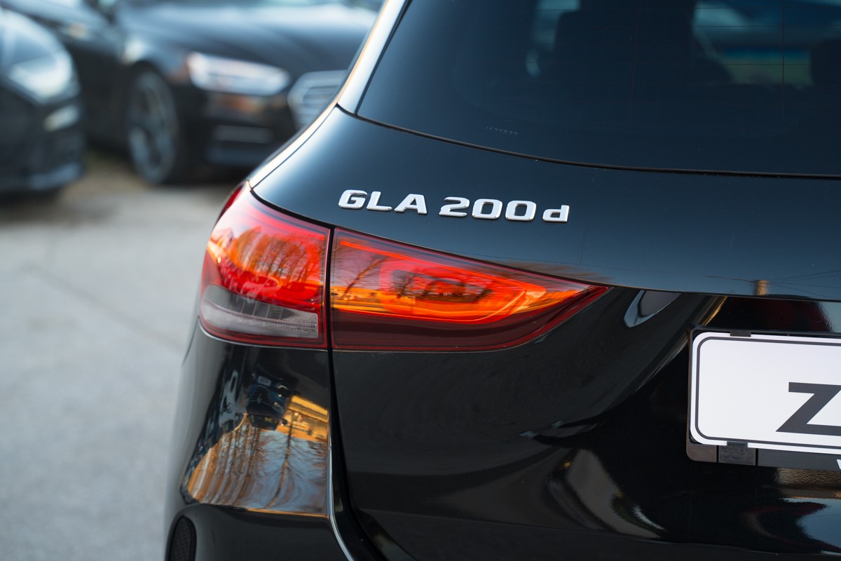Mercedes-Benz GLA 200 D AMG