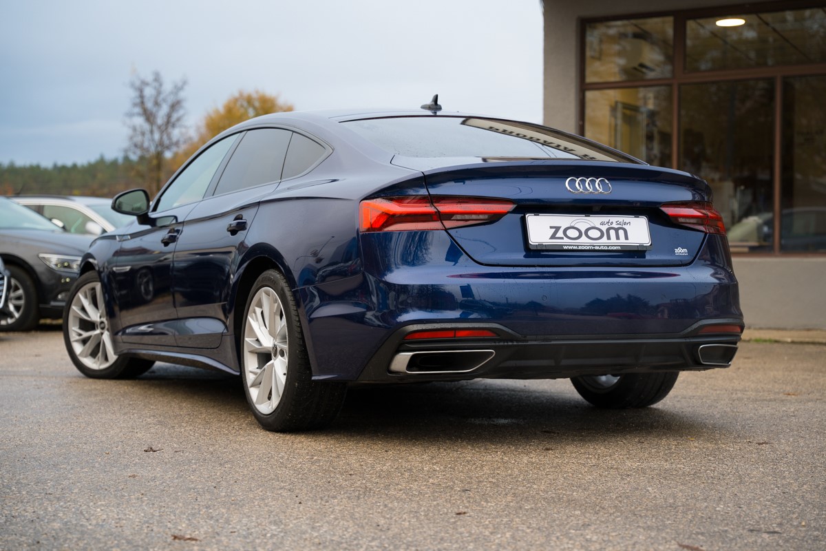 Audi A5
 2.0 TDI SPORTBACK