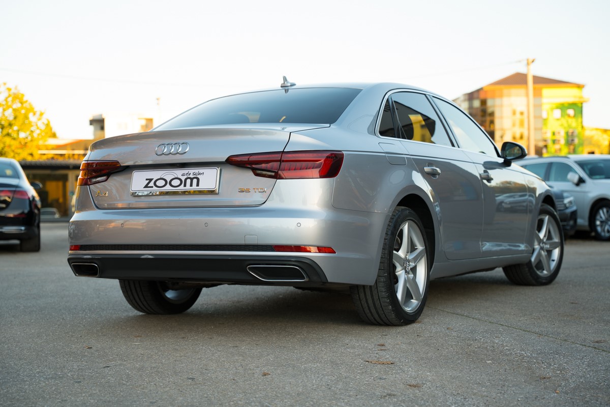 Audi A4
 35 TDI S-tronic Bussines Line