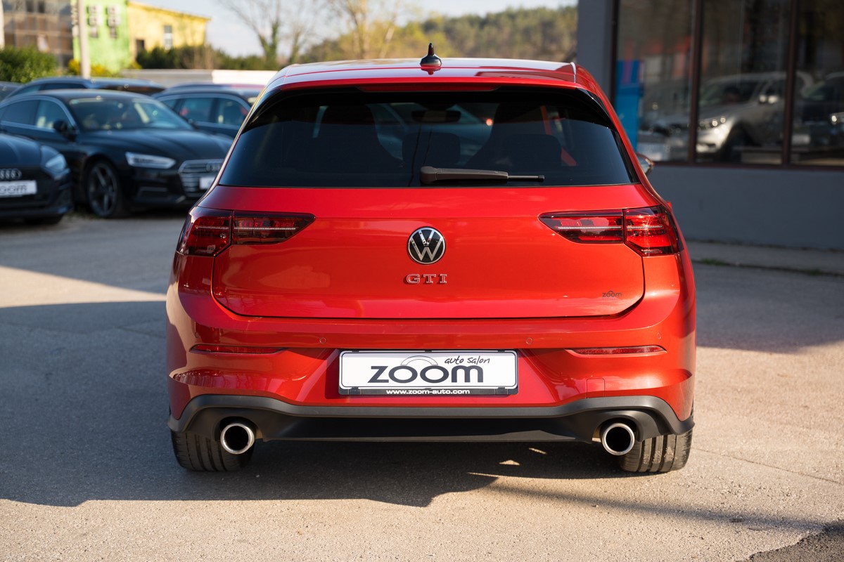 Volkswagen Golf GTI 2.0 TSI DSG