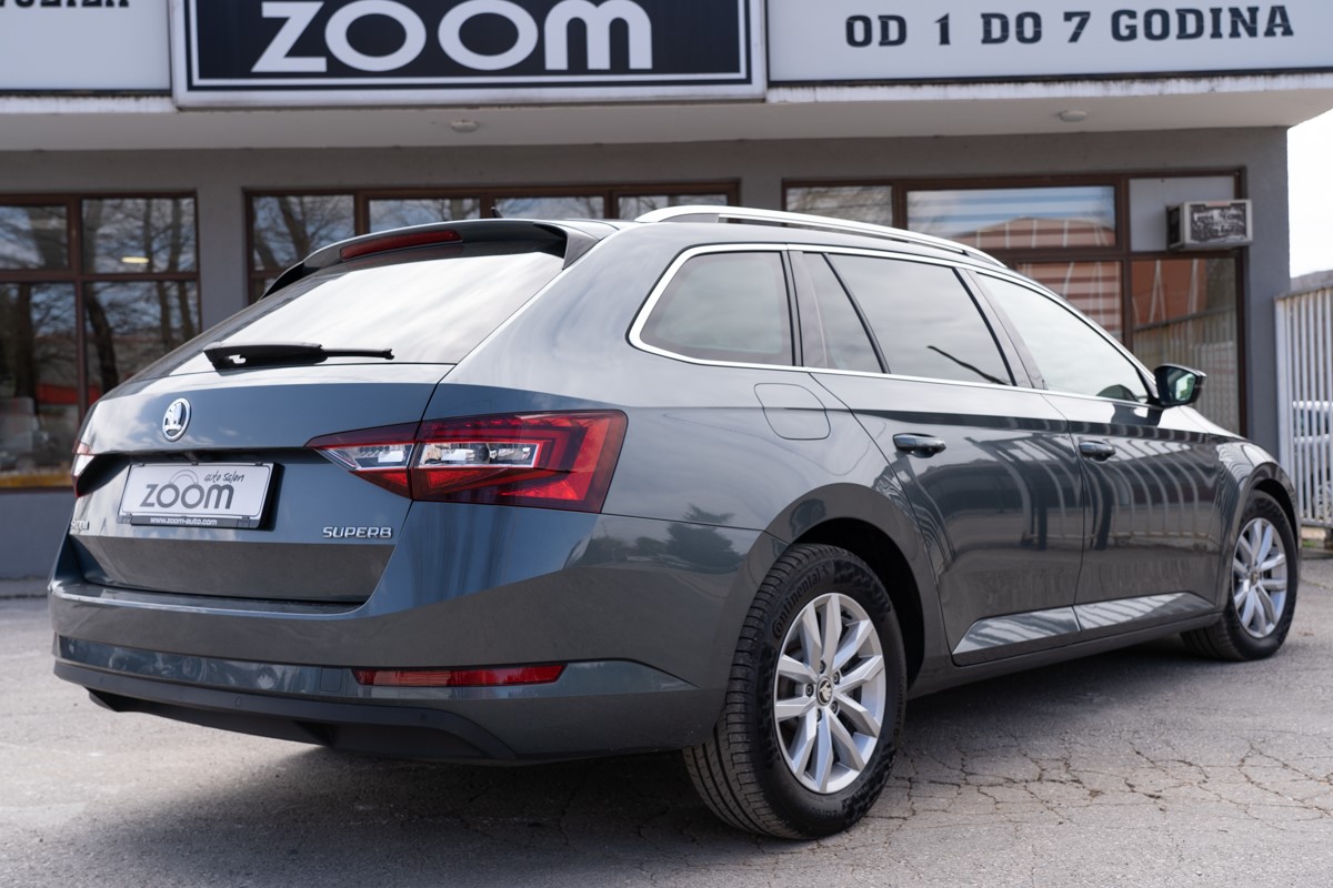 Škoda Superb Combi 2.0 TDi DSG L&K