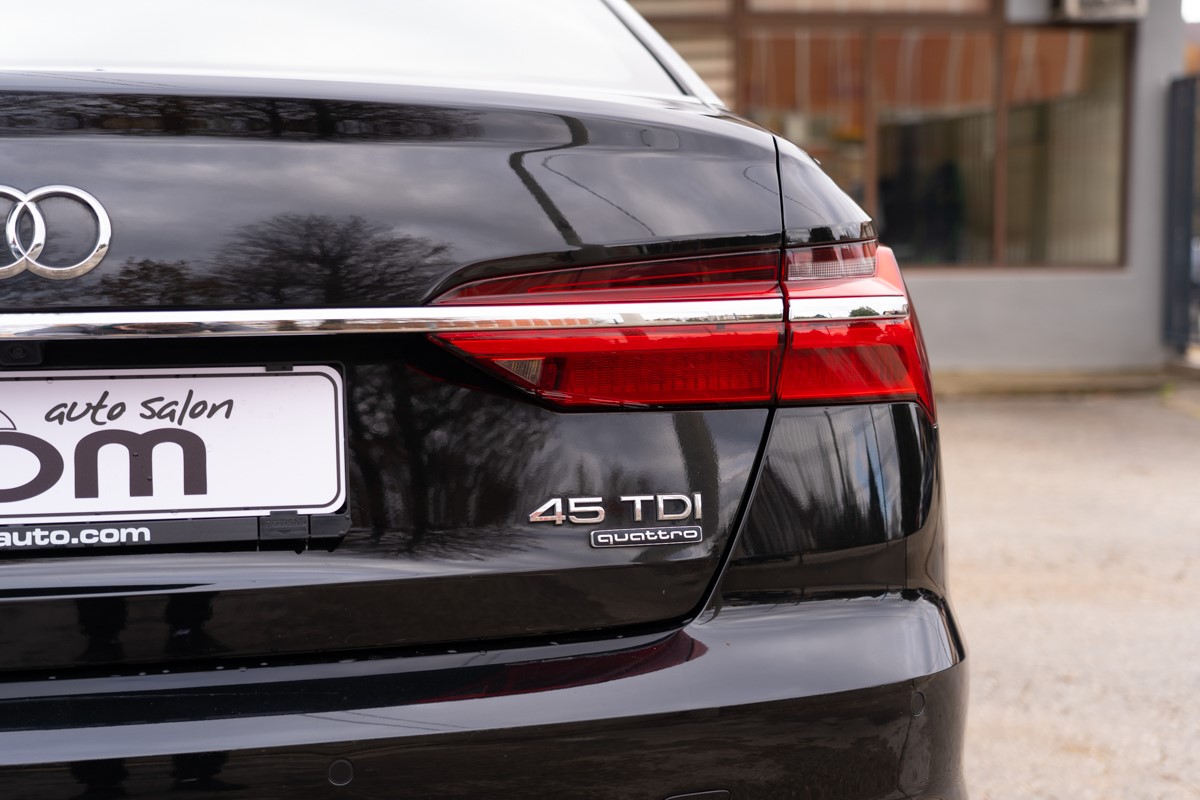 Audi A6
 3,0 TDI