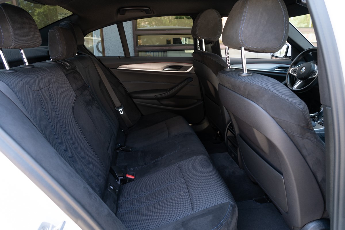 BMW
 5-Series 530 dA xDRIVE