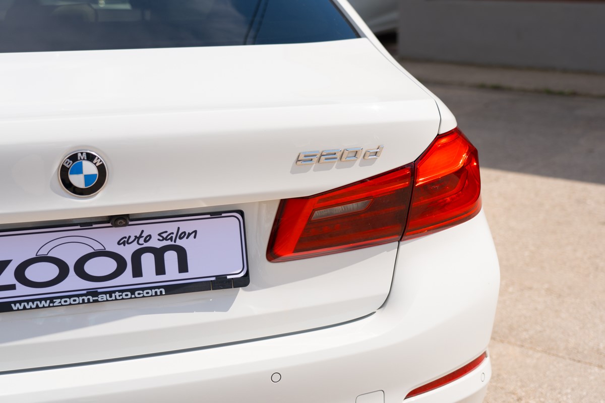 BMW
 5-Series 520d xDrive