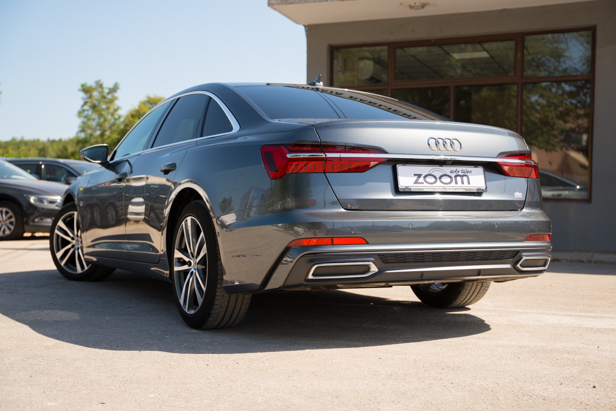 Audi A6
 2.0 TDI S line