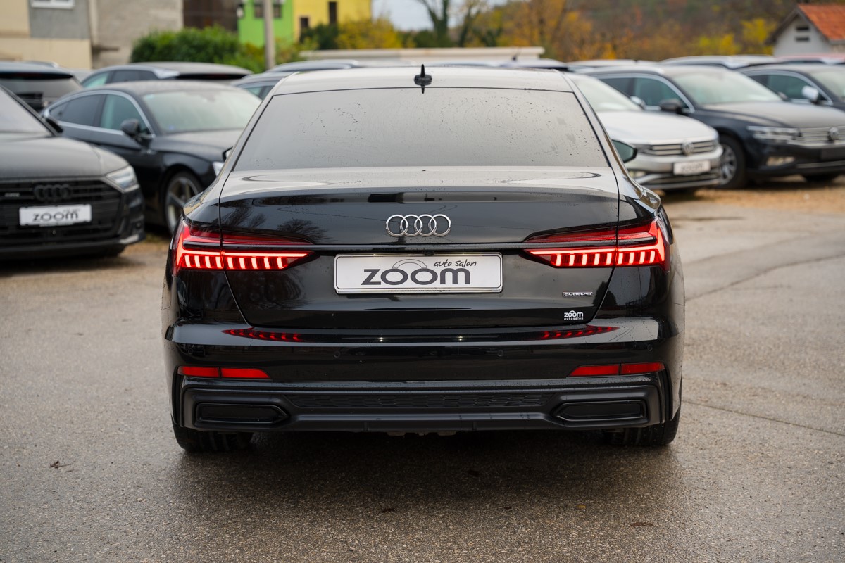 Audi A6
 55 TFSI E S line QUATTRO