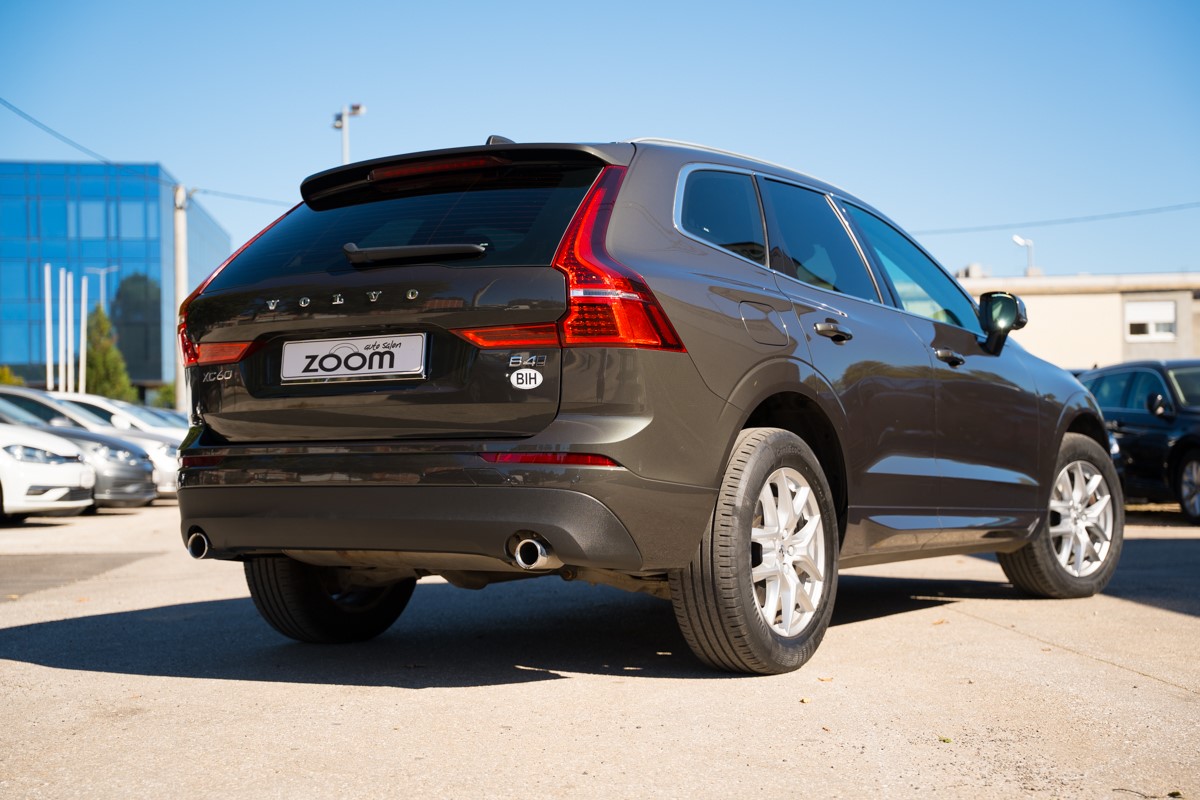 Volvo
 XC60 2.0 D B4 AWD