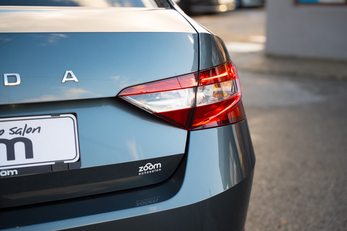 Škoda Superb 1.6 TDI DSG