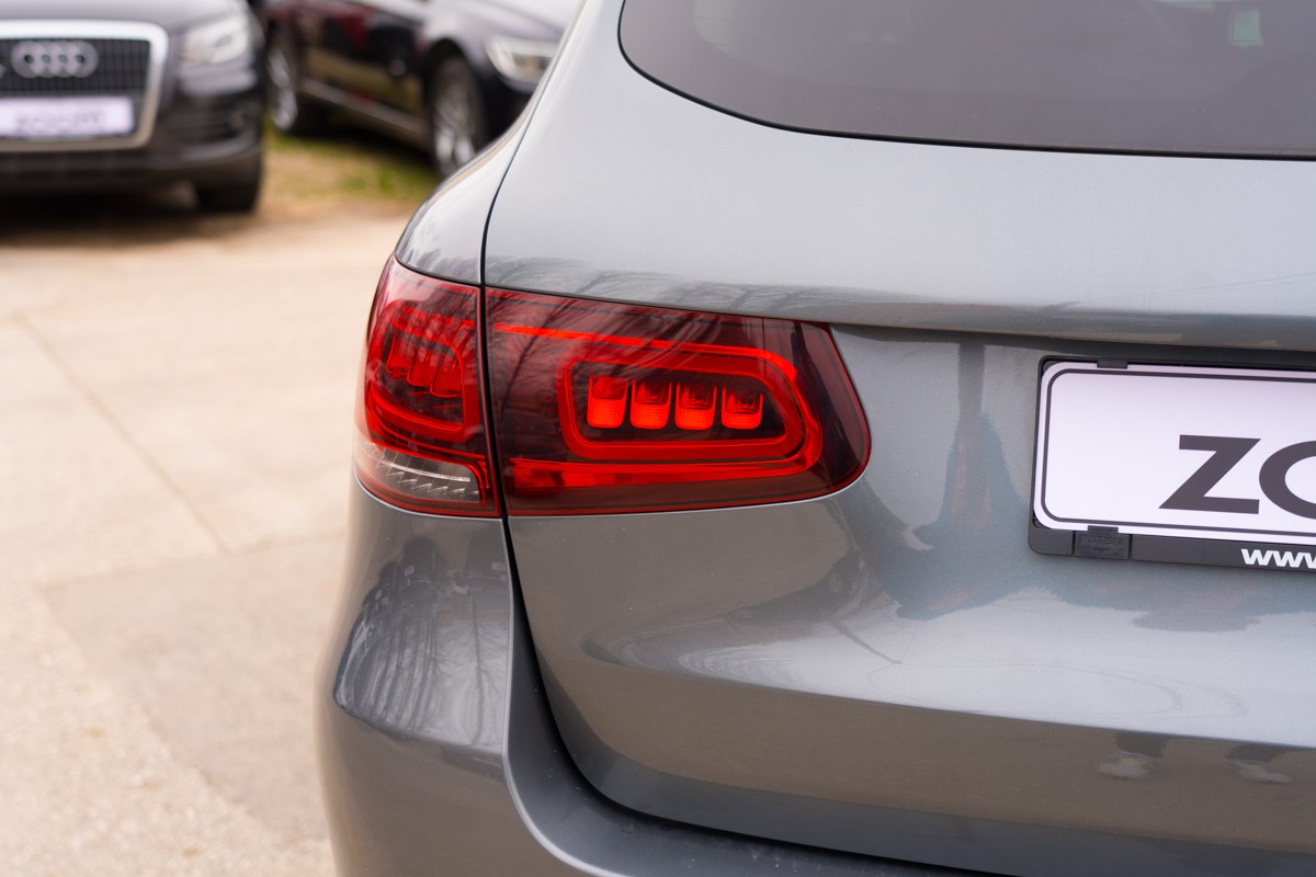 Mercedes-Benz GLC 220 D 4MATIC